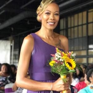 Meet your Posher, Desiree